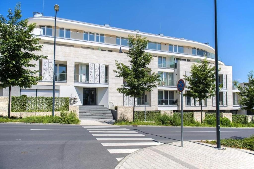 Spa Residence Carbona Royal Suites 1.11 Хевиз Экстерьер фото